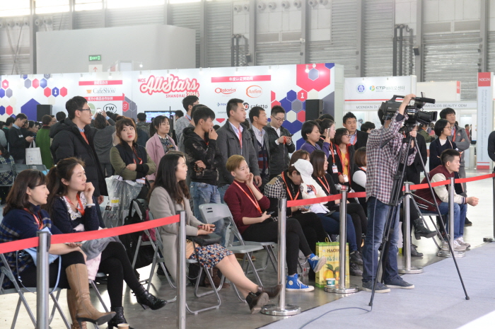 %ec%83%81%ed%95%98%ec%9d%b4%ec%b9%b4%ed%8e%98%ec%87%bc_12-wcbc-1