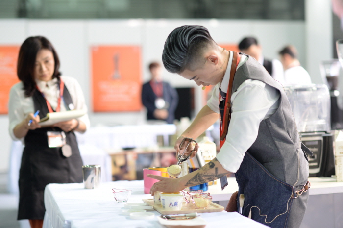 %ec%83%81%ed%95%98%ec%9d%b4%ec%b9%b4%ed%8e%98%ec%87%bc_12-wcbc-2