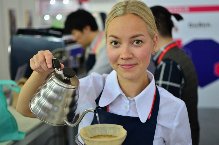 %ec%83%81%ed%95%98%ec%9d%b4%ec%b9%b4%ed%8e%98%ec%87%bc_6-wbc-allstars-4