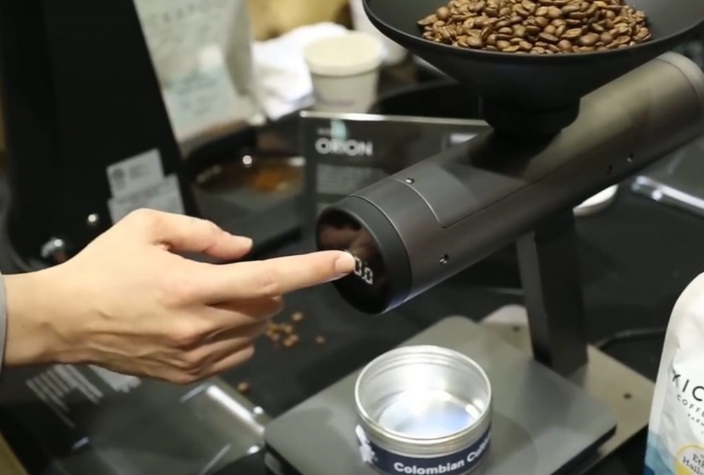 Global Specialty Coffee Expo 2017 - Acaia Orion Bean Counter.mp4_20170516_165646.791